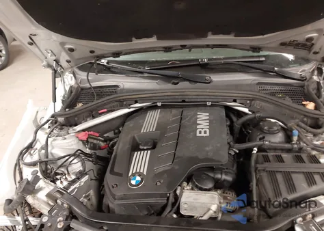 2011 BMW X3 xDrive28I z USA, uszkodzony, nr VIN 5UXWX5C5XBL700084